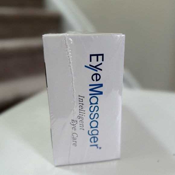 New In Box Intelligent Eye Care Eye Massager - Picture 3 of 6